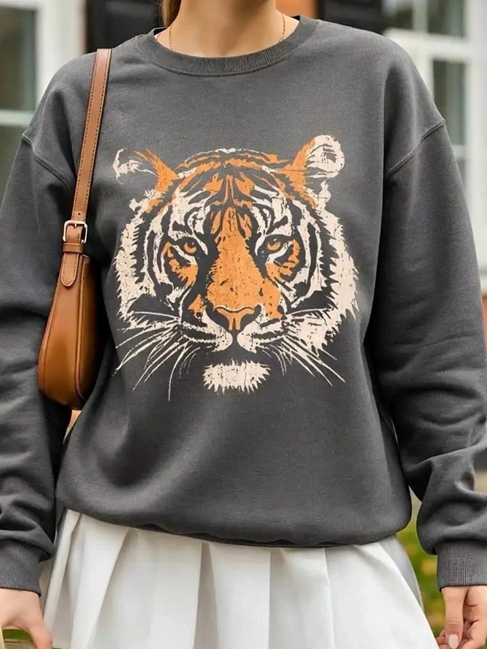 COLORBEAR Charcoal Tiger Graphic Crewneck Sweatshirt